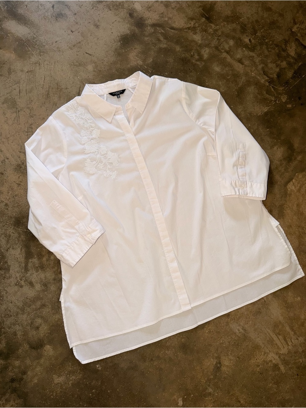 Hannah 2X White Embroidered Hidden Button Tunic Blouse 3/4 Sleeve Plus